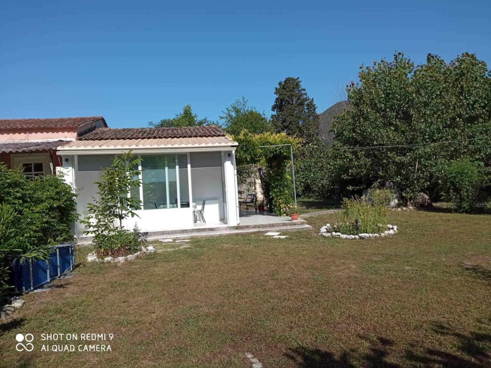 Errika Apartment Ipsos Bagian luar foto